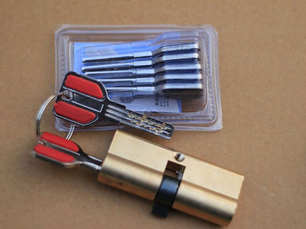 和政24小时上门开锁公司